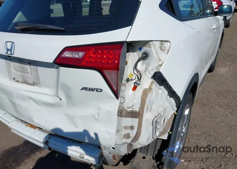 2018 Honda Hr-V Lx z USA, uszkodzony, nr VIN 3CZRU6H33JM717319